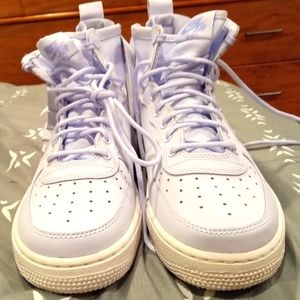 Nike size 7 nike urban utility ftwr goddess of victory